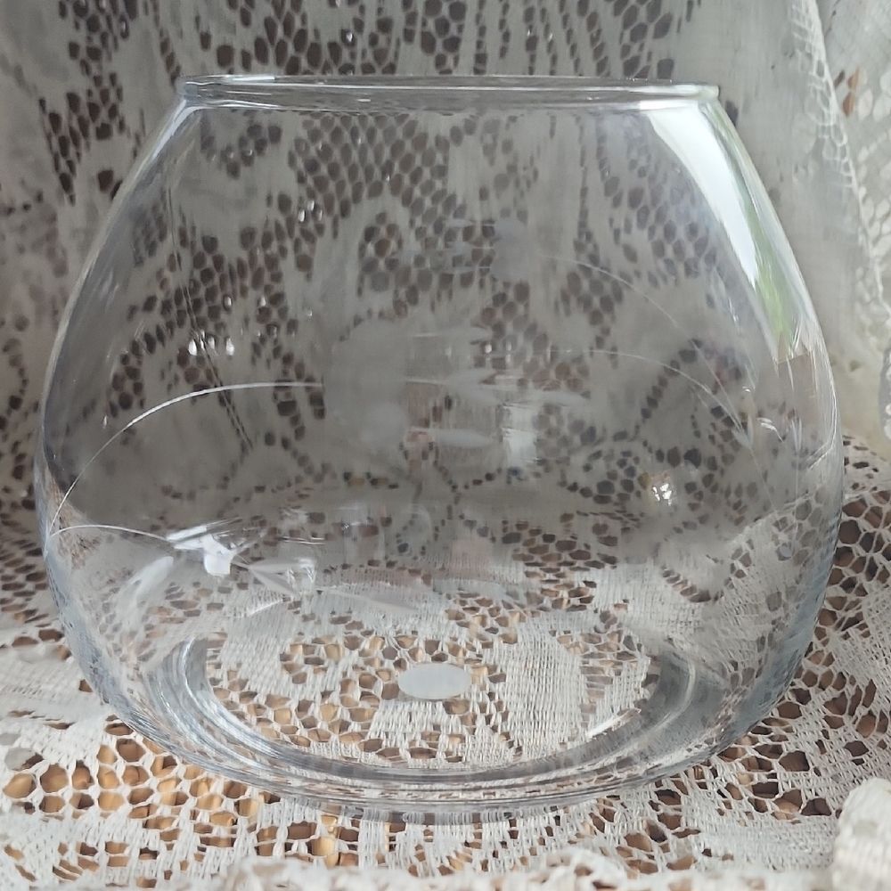 Elegant Clear Etched Floral Princess House Crystal Vase